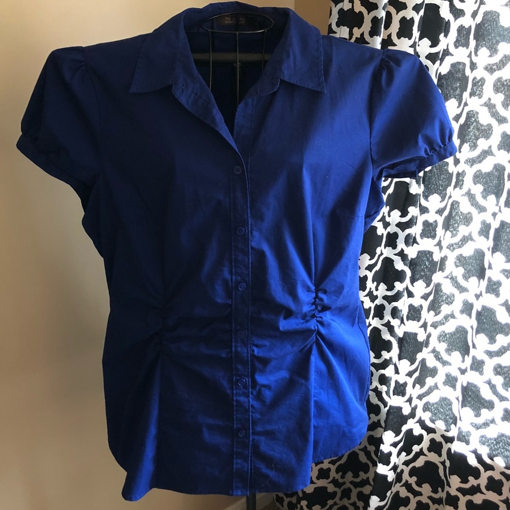 Button up collared blouse